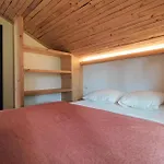度假居 Lovely In With Sauna Sonlez